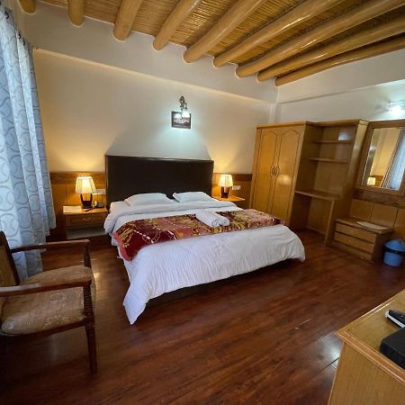 New Royal Guest House Leh Exterior foto