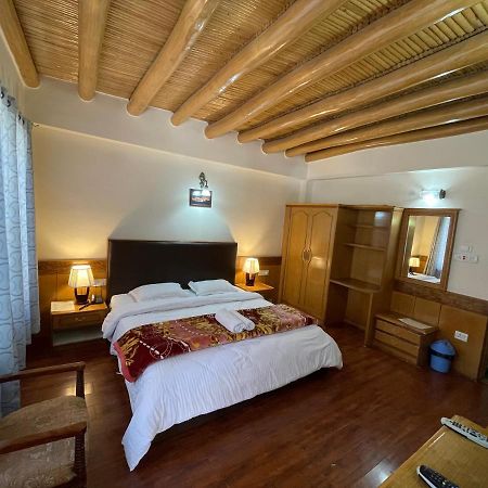 New Royal Guest House Leh Exterior foto