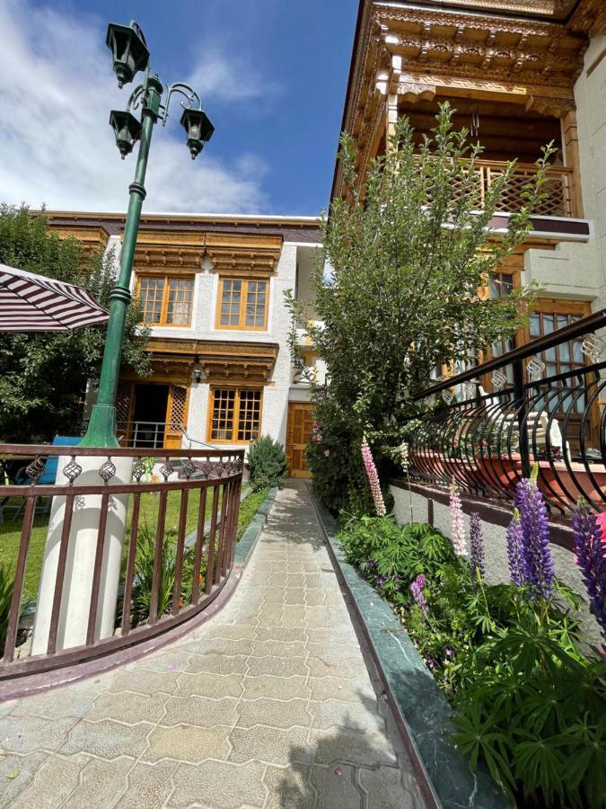 New Royal Guest House Leh Exterior foto