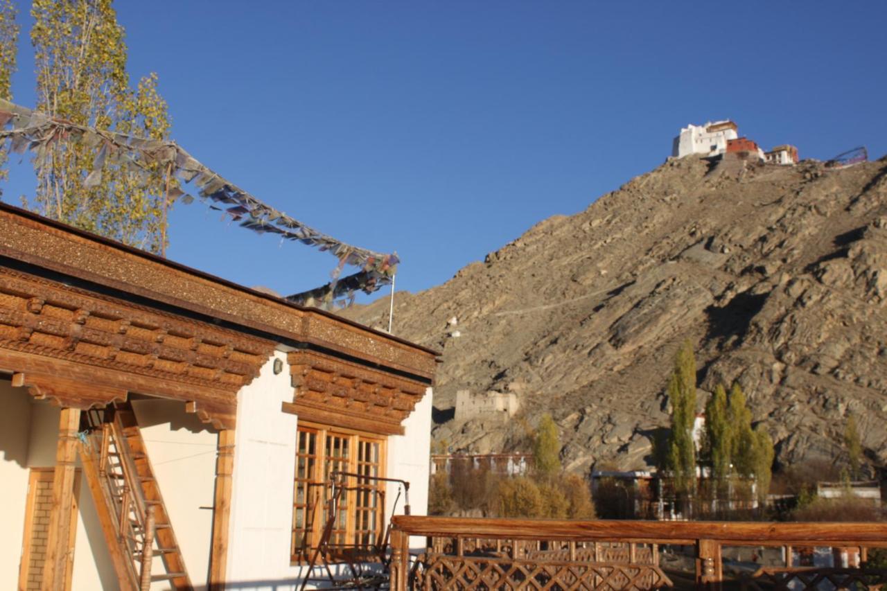 New Royal Guest House Leh Exterior foto